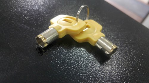 Sejf podstawowy YALE YLV/200/EB1 na laptop