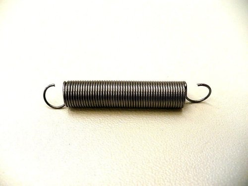 Sprężyna do łapki dociskającej w szufladzie SKV